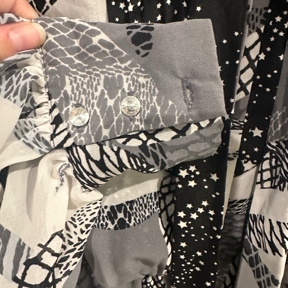 Kirna Zabete Black and Gray Star Patterned Dress - Picture 7 of 10